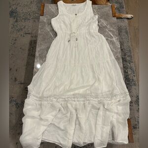 Elegant White Maxi Dress